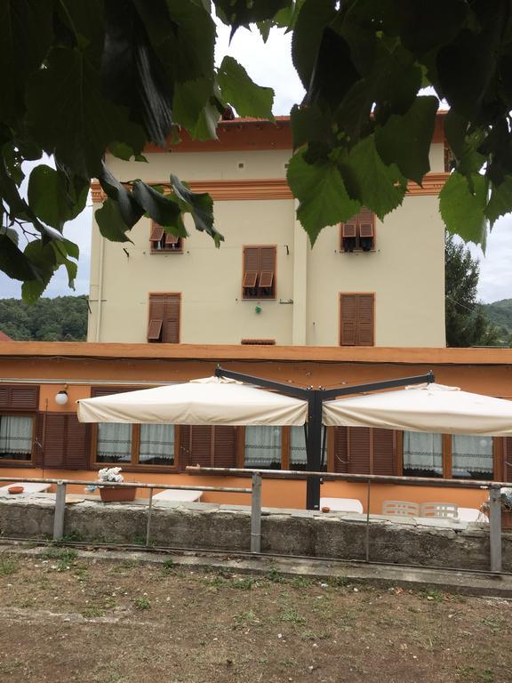 Albergo Chiara Savignone Dış mekan fotoğraf